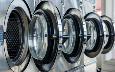 4 benefits of using a commercial laundry for small businesses