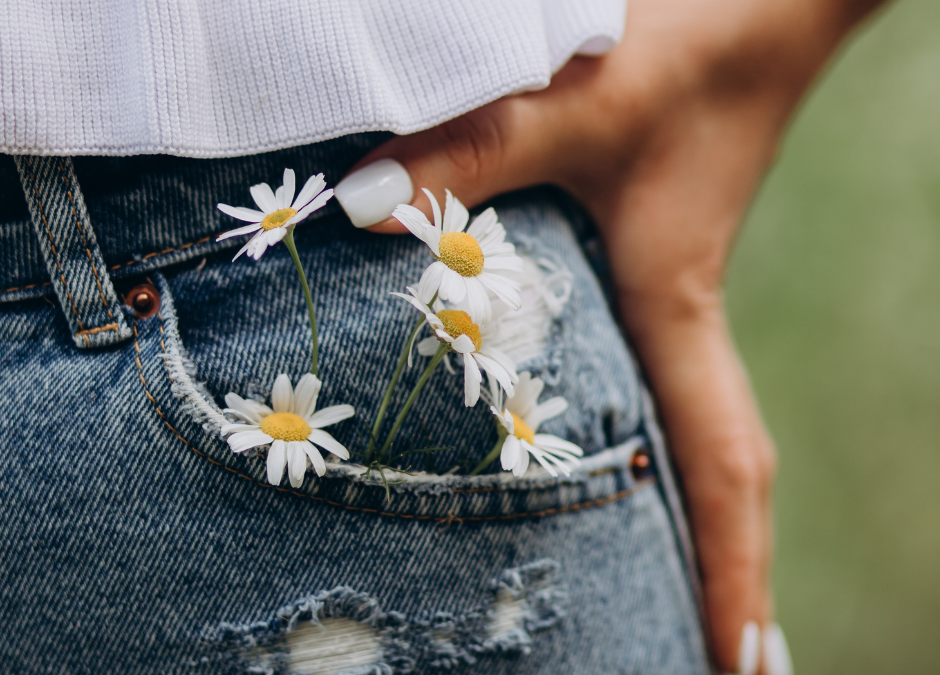Maintaining Jeans: How to Preserve One of the Most Cherished and Used Clothing Items All Year Round?