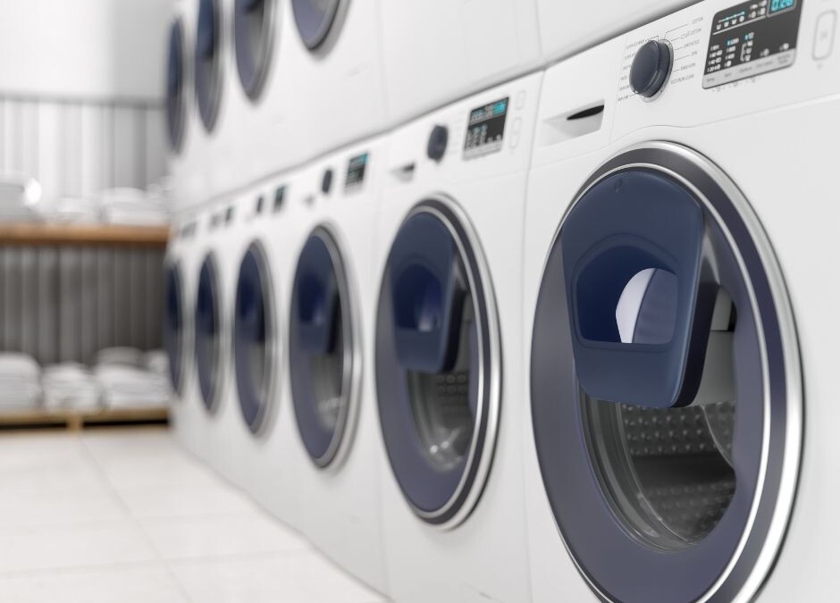 Sharing Washing Machines: Hygiene Rules and How to Protect Your Clothes in Shared Laundries